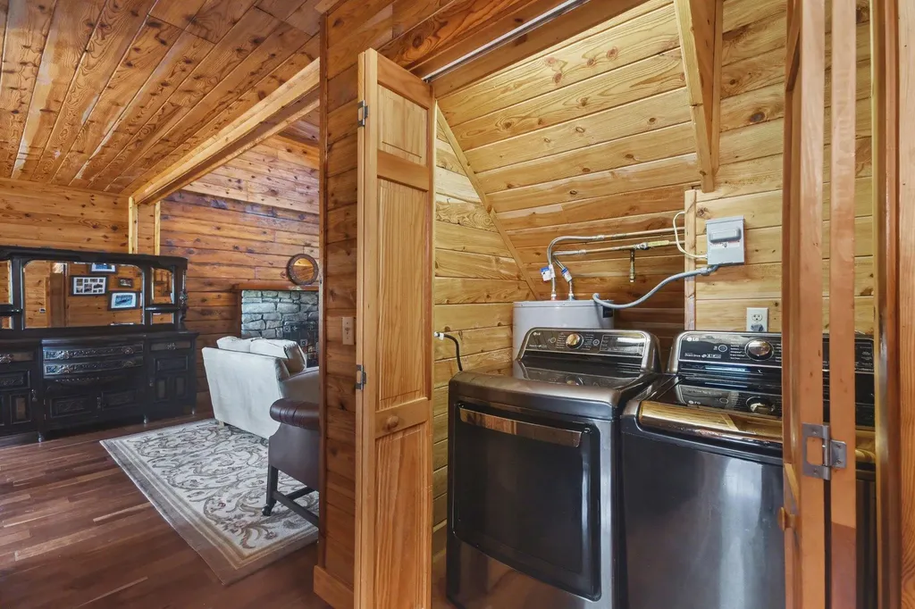 70 Twin Creek Loop Jamestown KY 42629