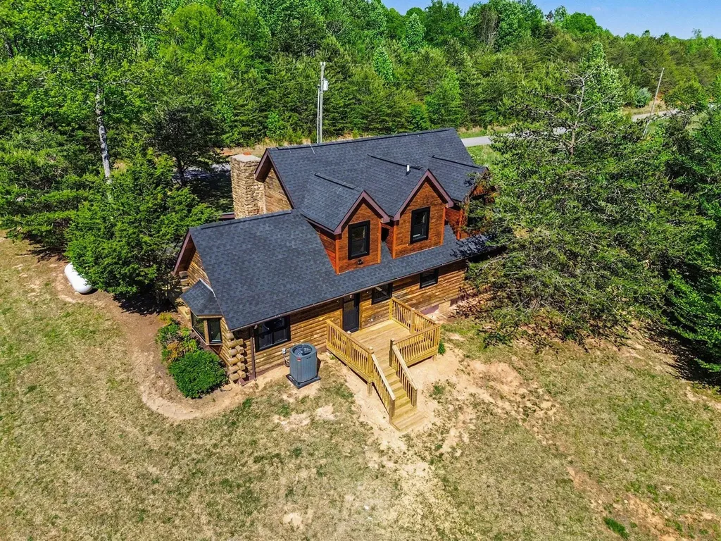 70 Twin Creek Loop Jamestown KY 42629