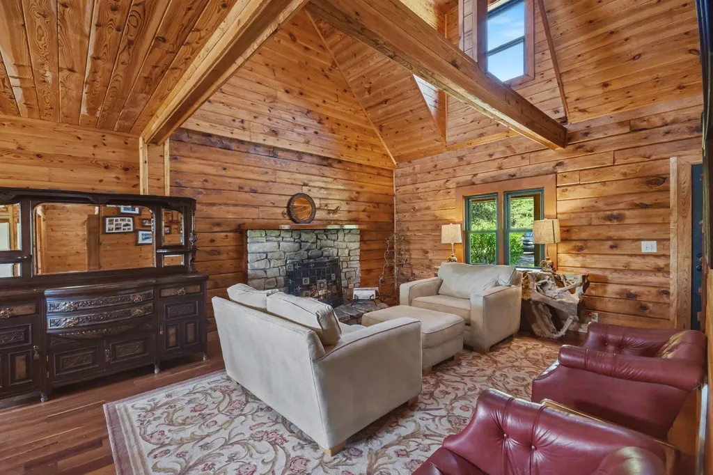 70 Twin Creek Loop Jamestown KY 42629