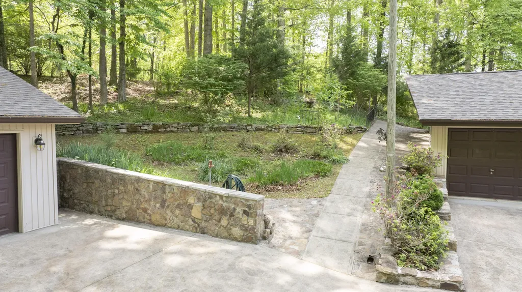 568 Castle Street Monticello KY 42633