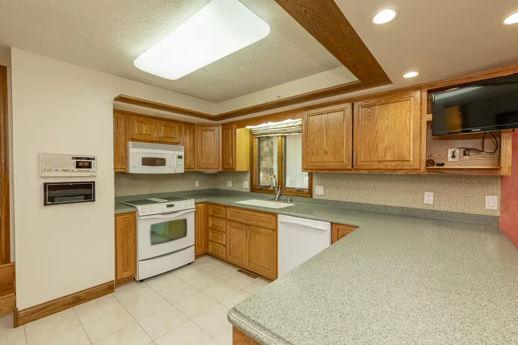 568 Castle Street Monticello KY 42633