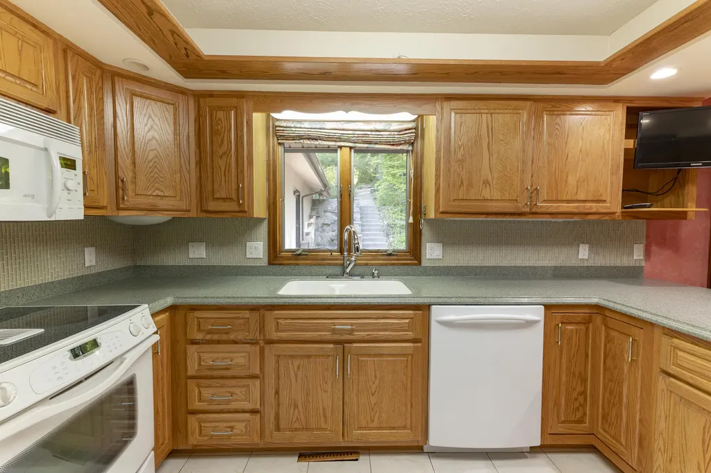 568 Castle Street Monticello KY 42633