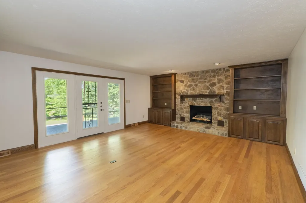 568 Castle Street Monticello KY 42633