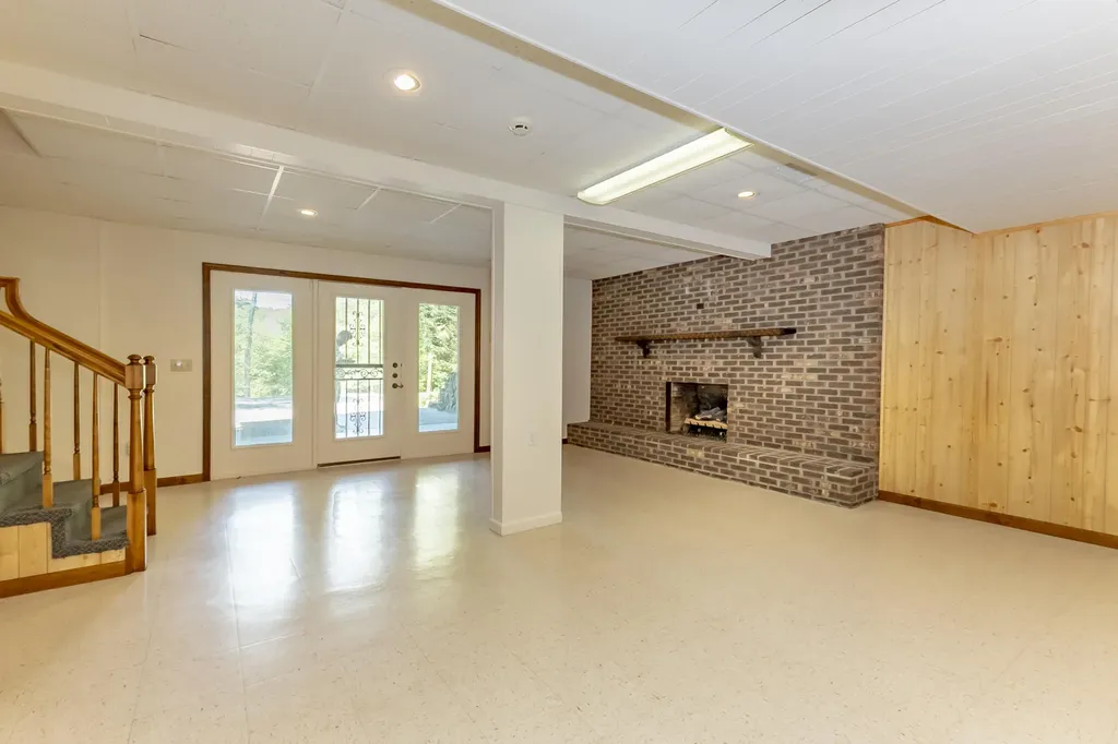 568 Castle Street Monticello KY 42633