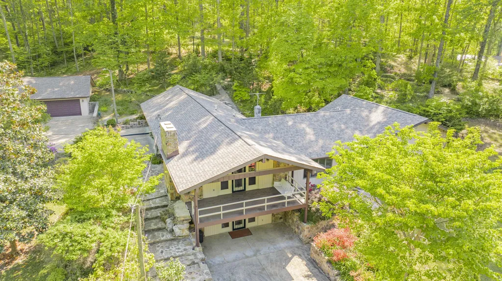 568 Castle Street Monticello KY 42633