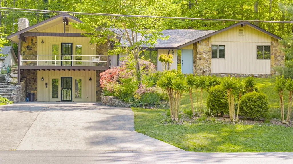 568 Castle Street Monticello KY 42633