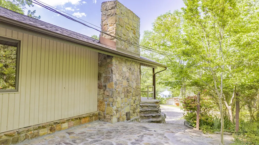 568 Castle Street Monticello KY 42633