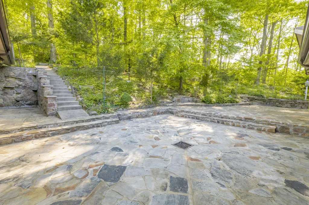 568 Castle Street Monticello KY 42633