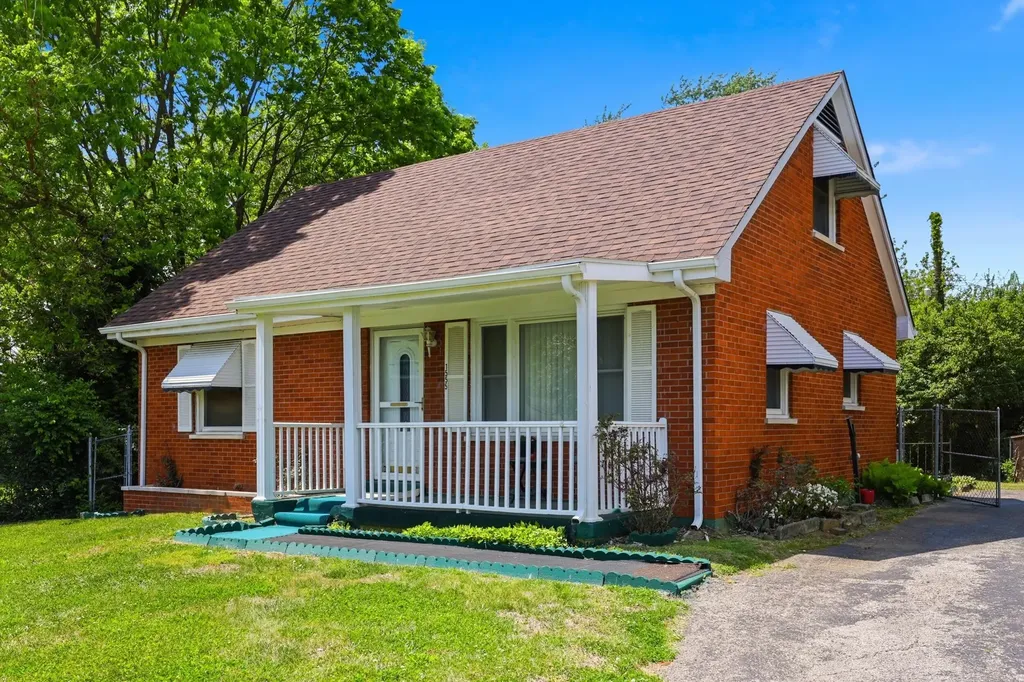1555 Montrose Drive Lexington KY 40511