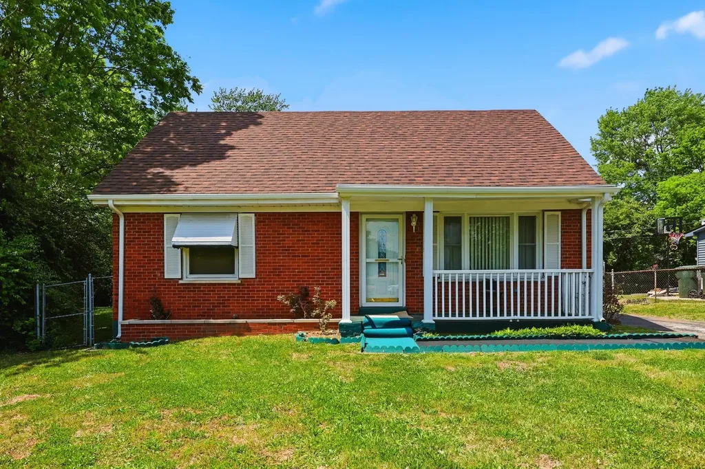 1555 Montrose Drive Lexington KY 40511