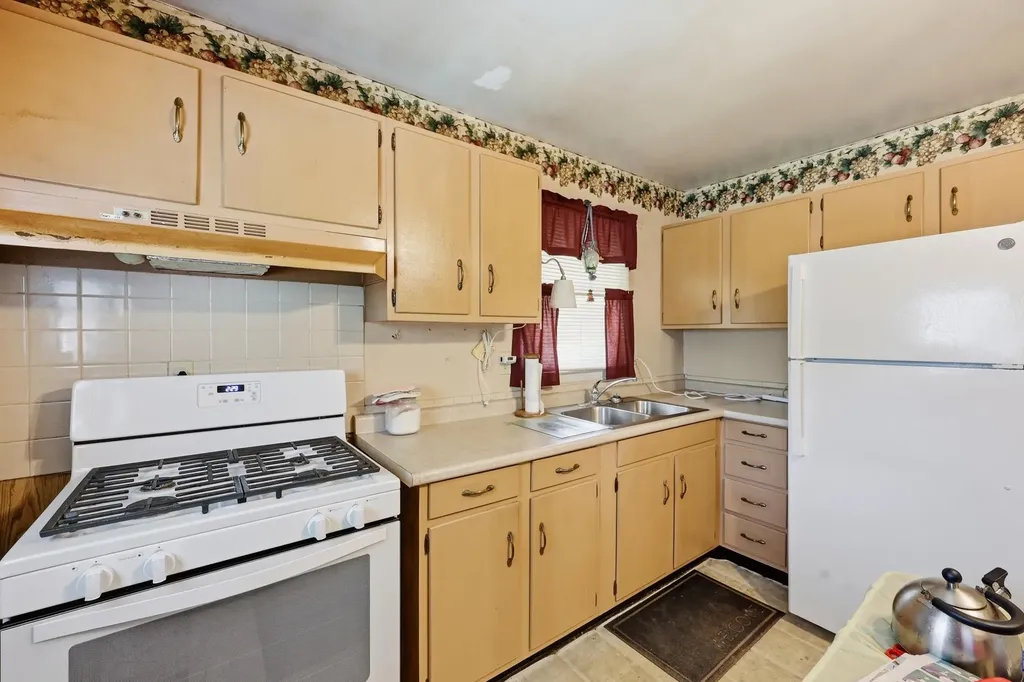 1555 Montrose Drive Lexington KY 40511
