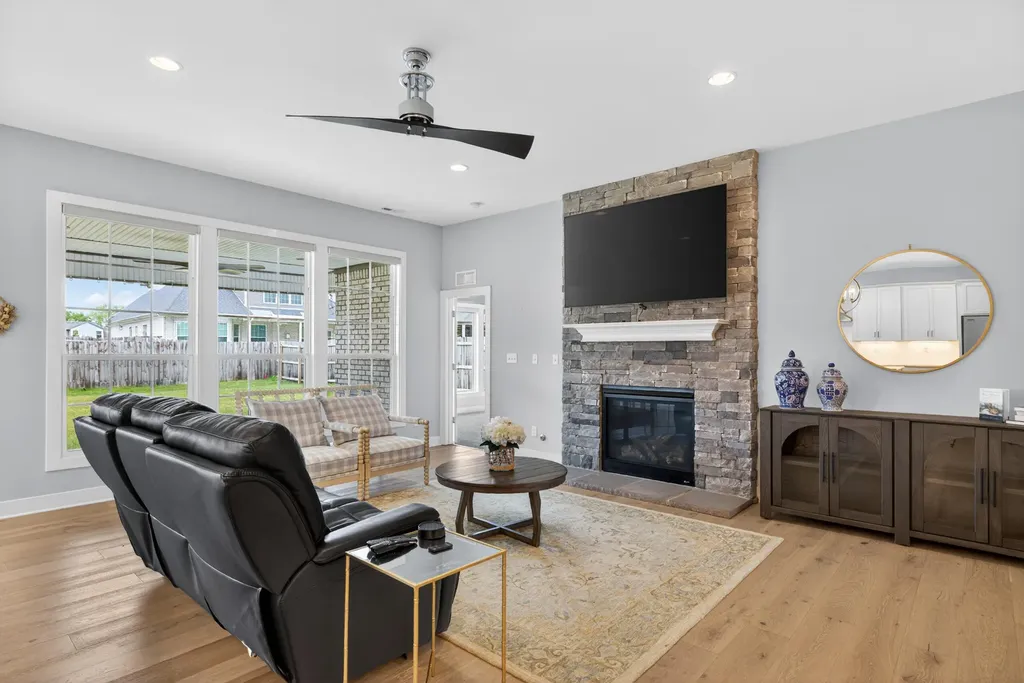 248 Squires Circle Lexington KY 40515