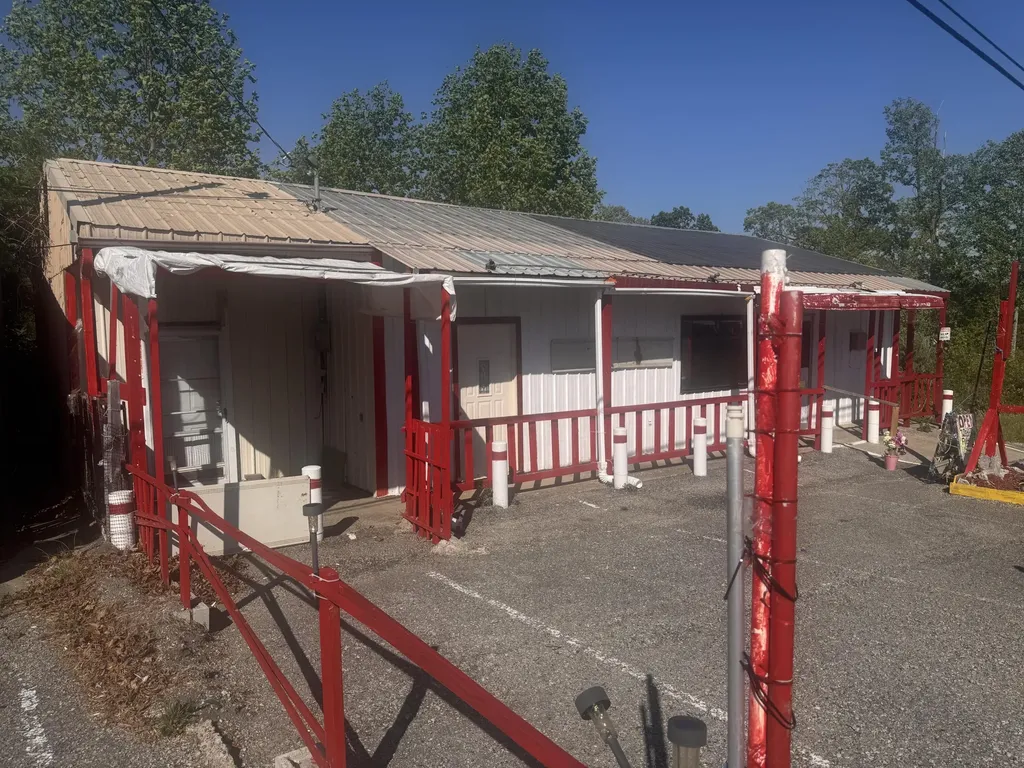 1948 Bee Creek Road Corbin KY 40701