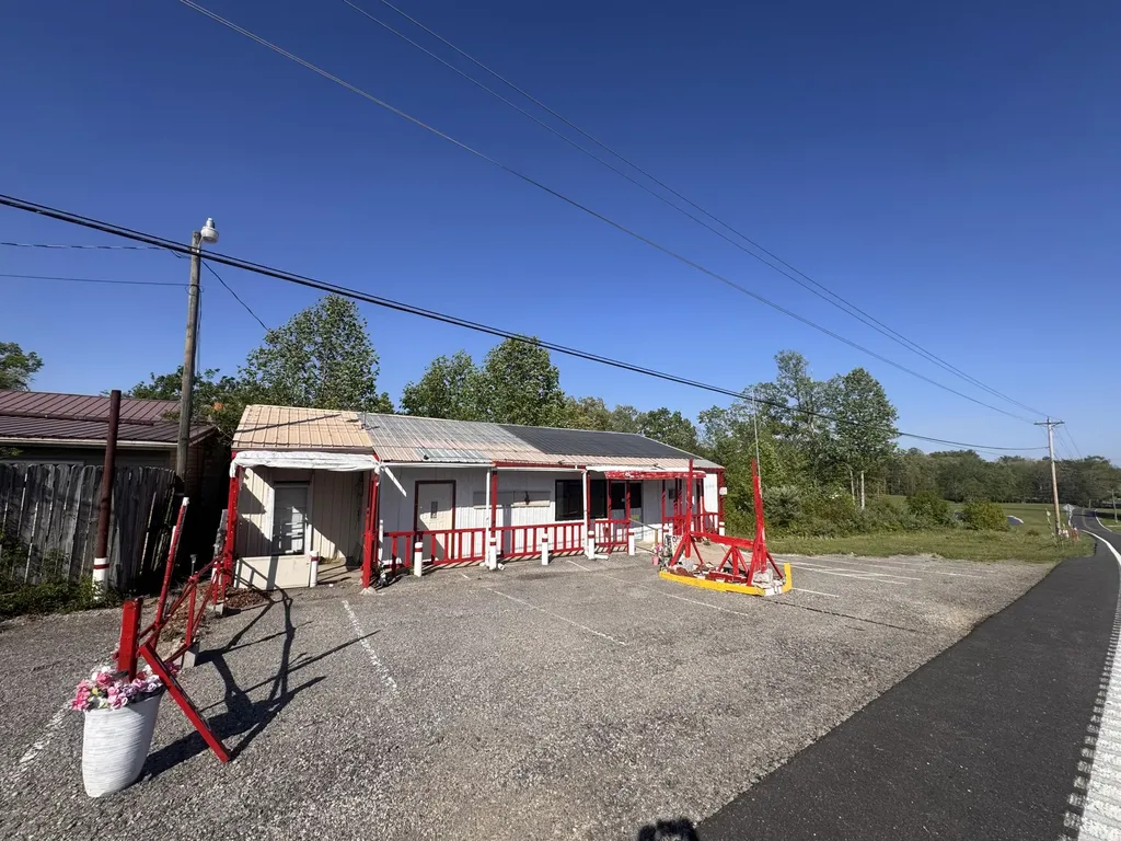 1948 Bee Creek Road Corbin KY 40701