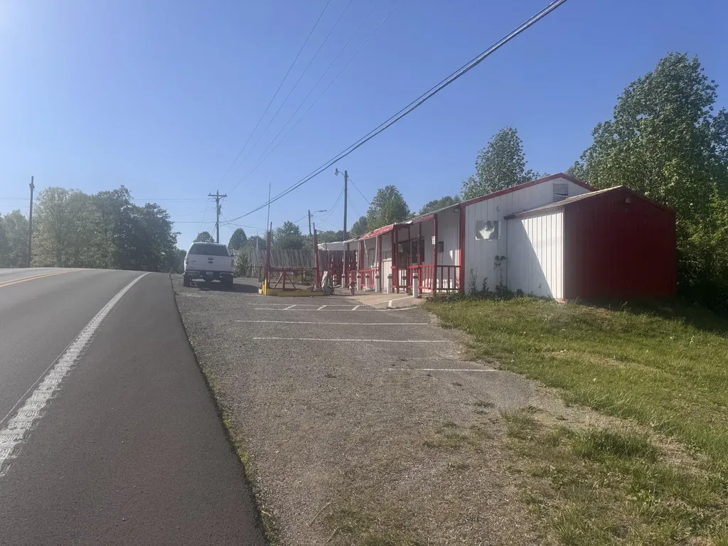 1948 Bee Creek Road Corbin KY 40701