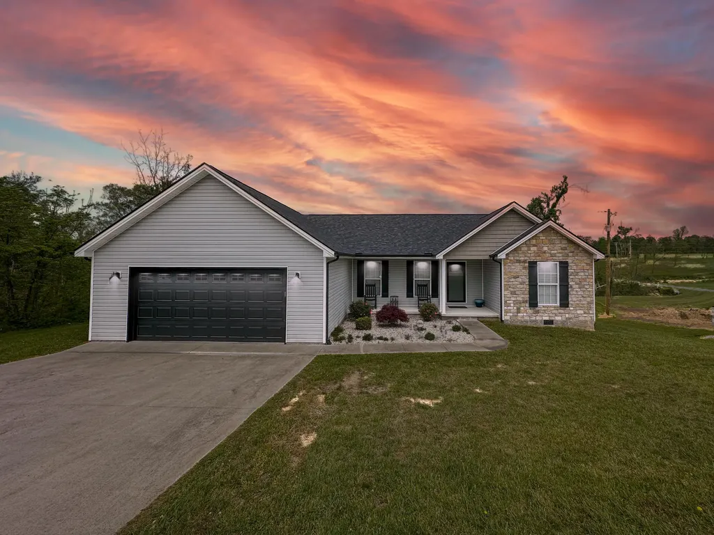 83 Mikes Lane London KY 40744