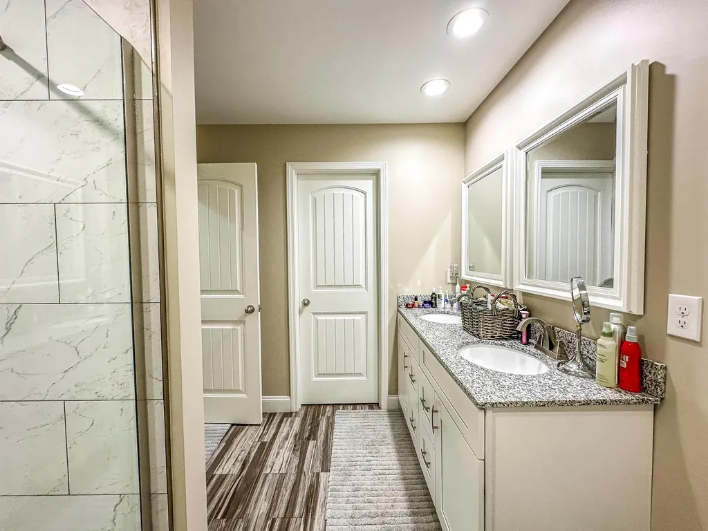 83 Mikes Lane London KY 40744