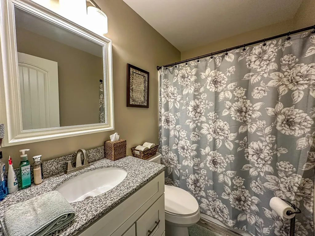 83 Mikes Lane London KY 40744