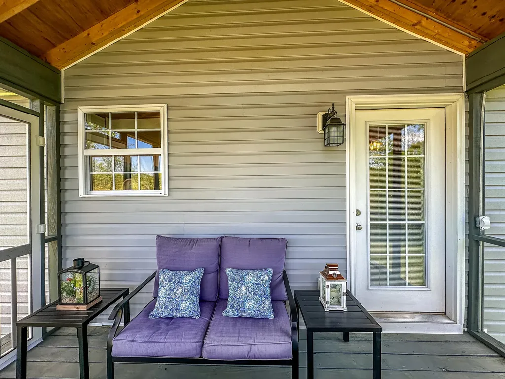 83 Mikes Lane London KY 40744