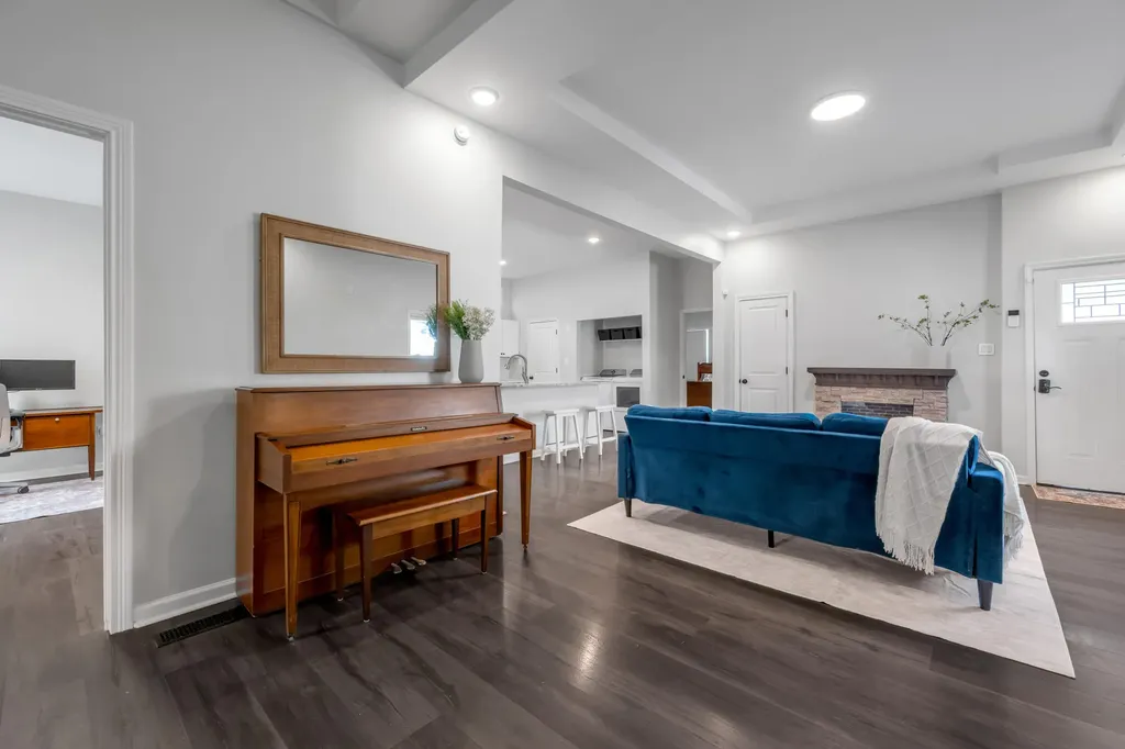 349 E Third Street Lexington KY 40508