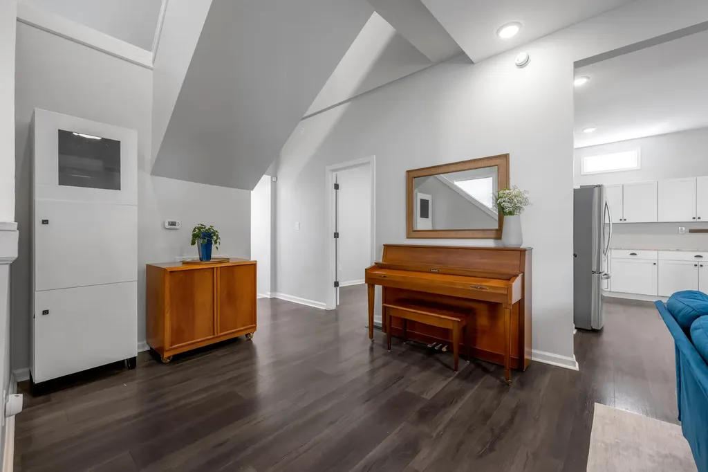 349 E Third Street Lexington KY 40508