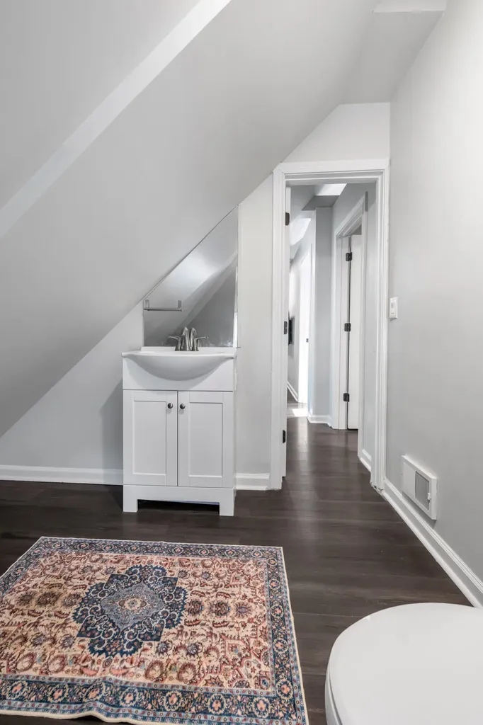 349 E Third Street Lexington KY 40508