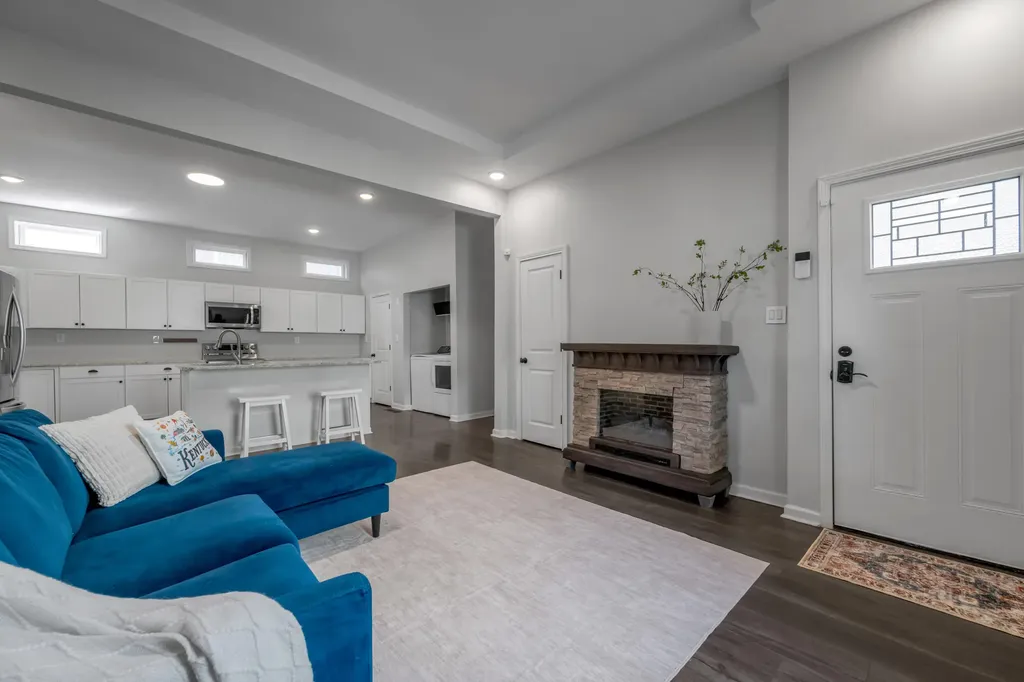 349 E Third Street Lexington KY 40508