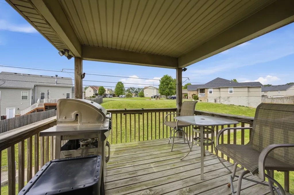 153 Gainsway Drive Nicholasville KY 40356