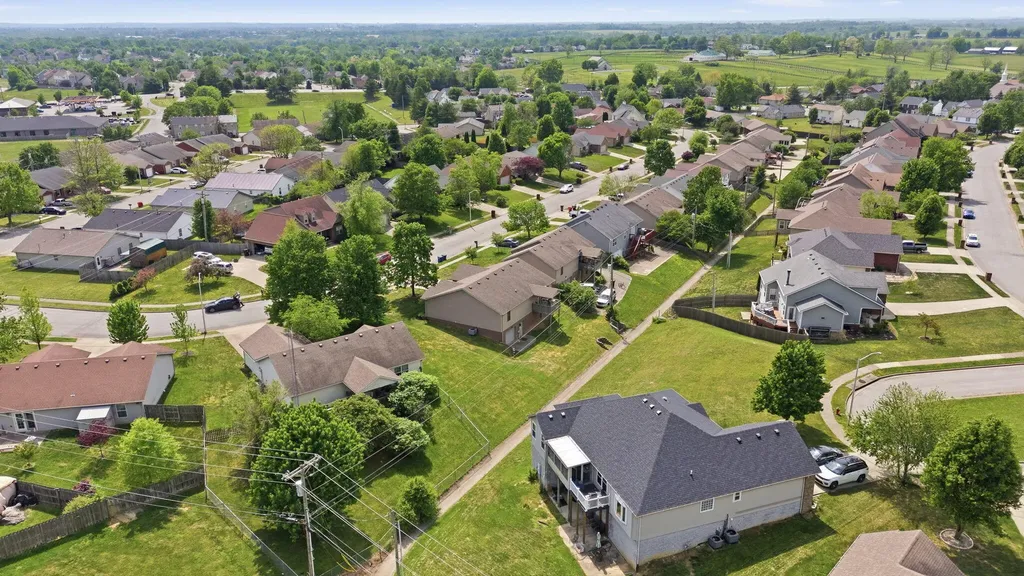 153 Gainsway Drive Nicholasville KY 40356