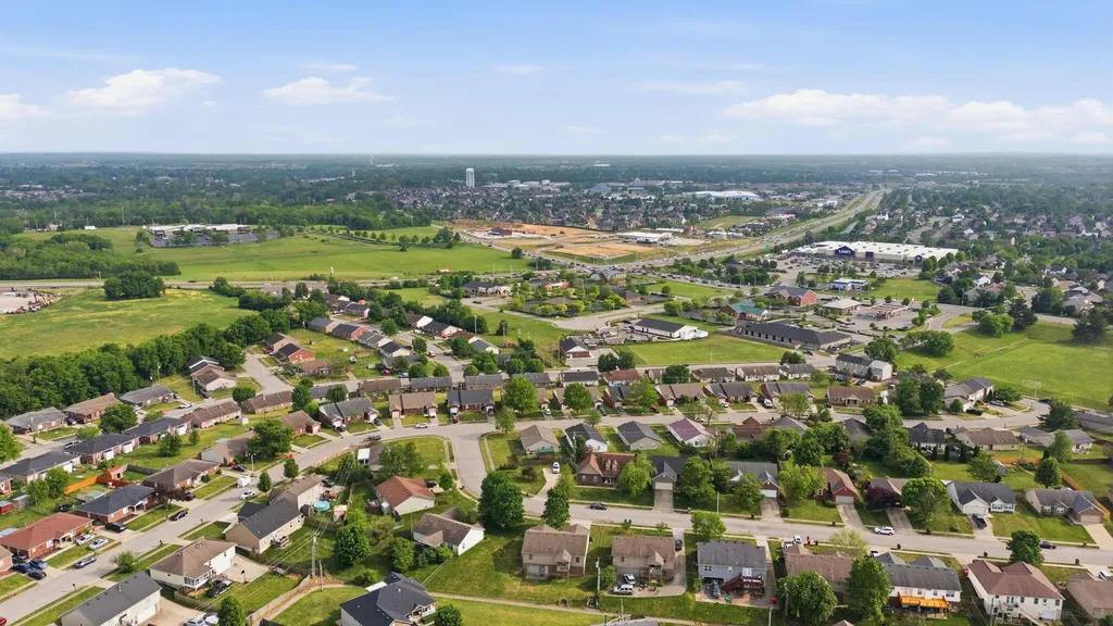 153 Gainsway Drive Nicholasville KY 40356