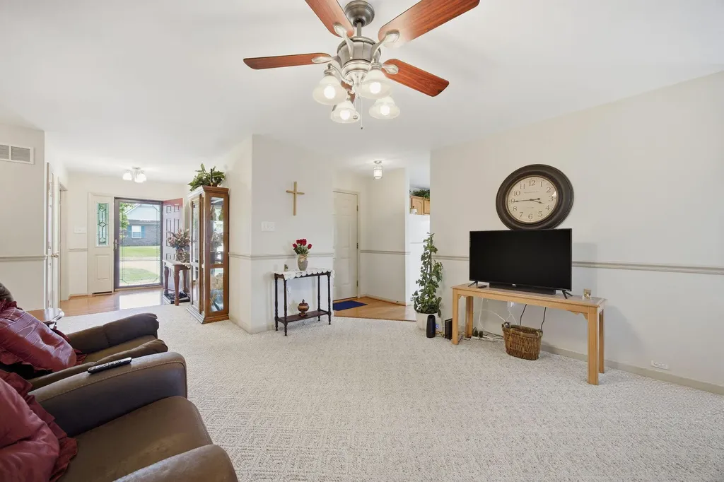 153 Gainsway Drive Nicholasville KY 40356