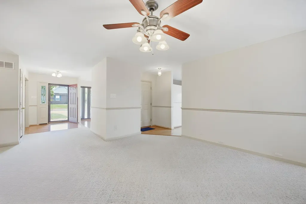 153 Gainsway Drive Nicholasville KY 40356