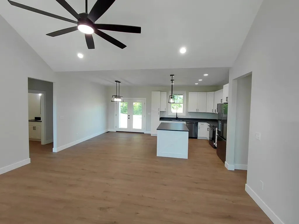 20 Lakeview Road Stanford KY 40484