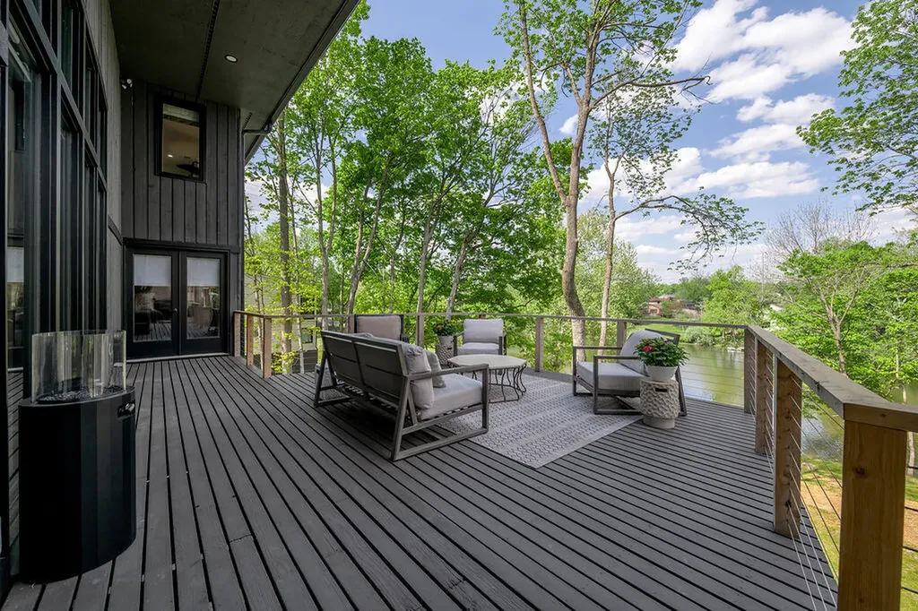 2005 Lakeside Drive Lexington KY 40502
