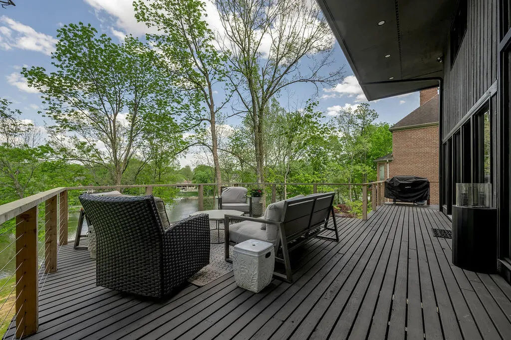 2005 Lakeside Drive Lexington KY 40502