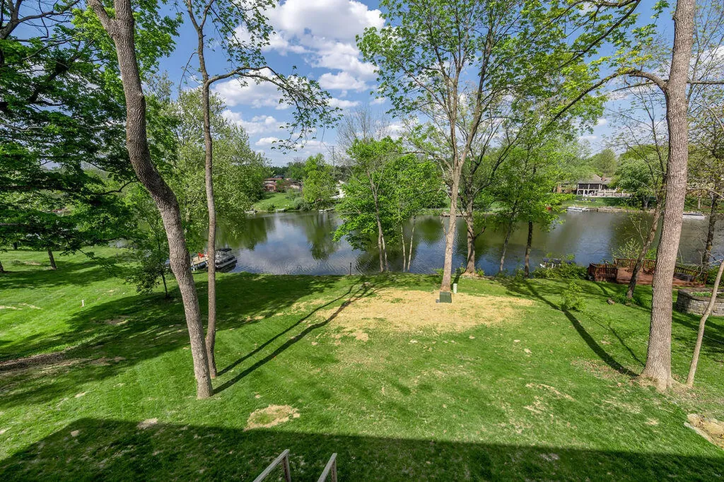 2005 Lakeside Drive Lexington KY 40502