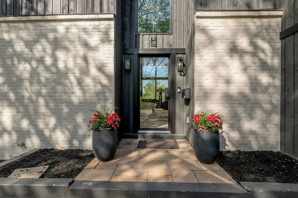 2005 Lakeside Drive Lexington KY 40502