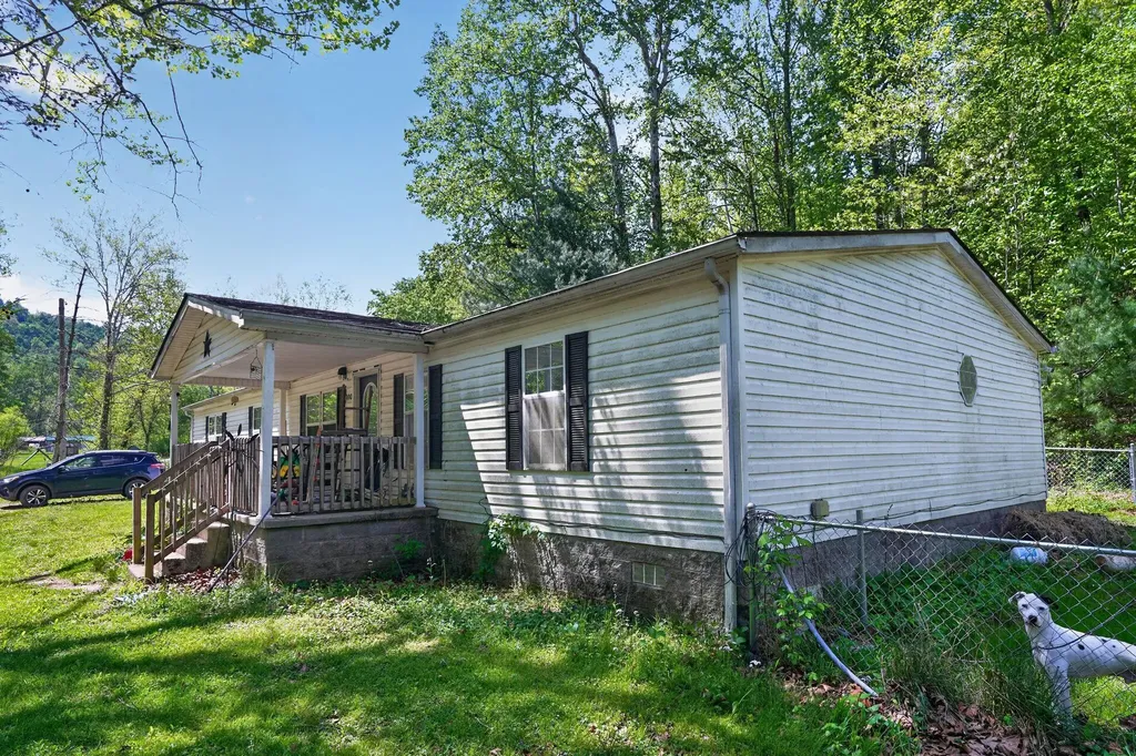 100 Abney Hollow Road Clay City KY 40312