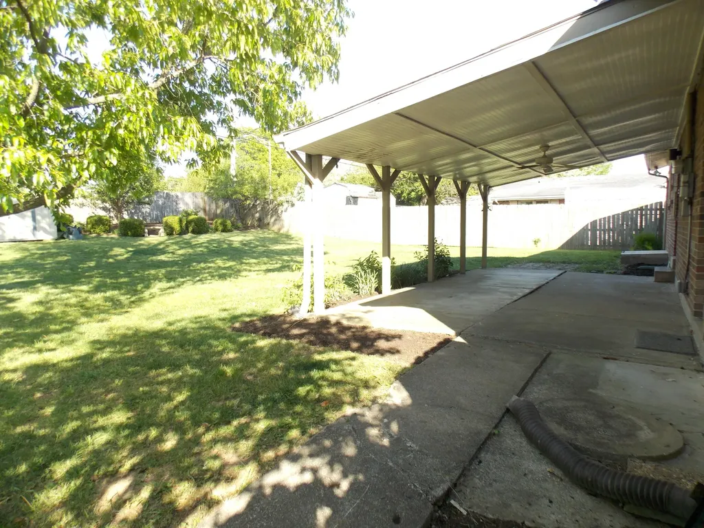 1307 Stephen Foster Drive Lexington KY 40517