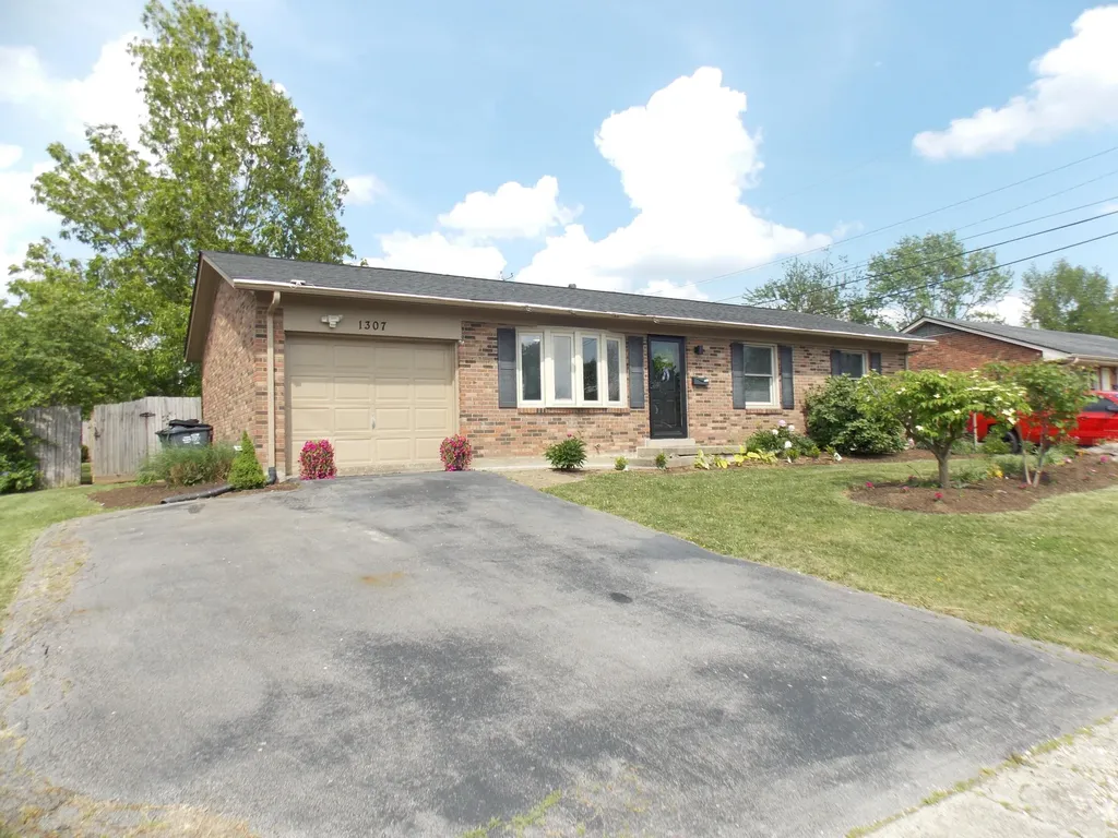 1307 Stephen Foster Drive Lexington KY 40517