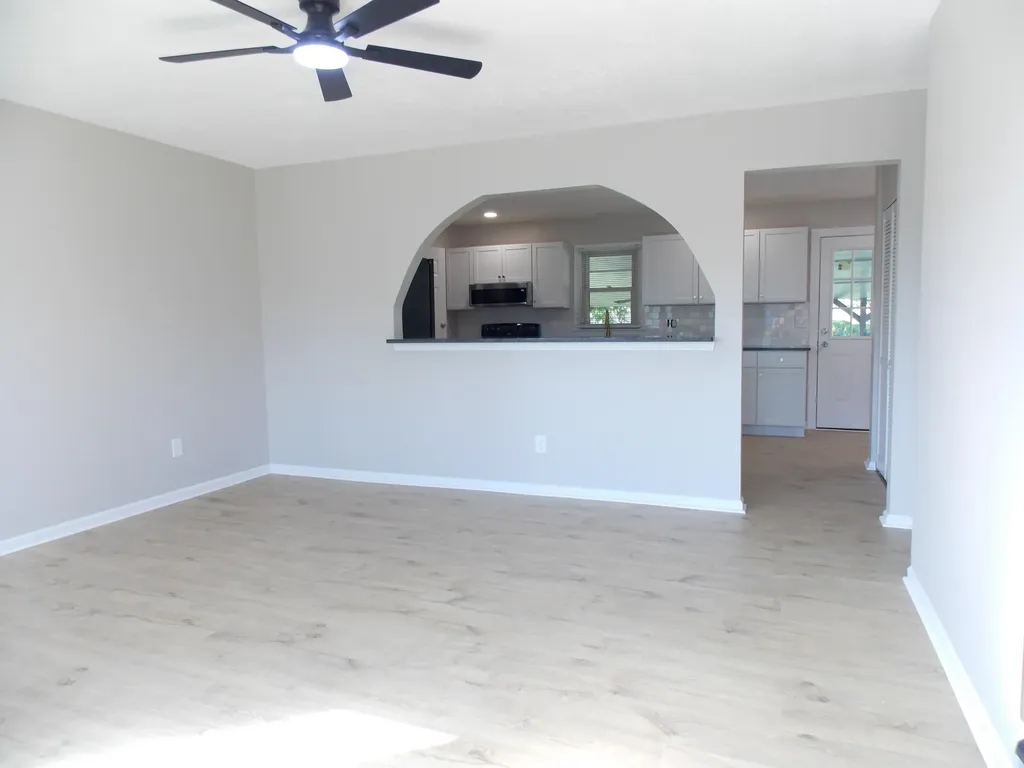 1307 Stephen Foster Drive Lexington KY 40517