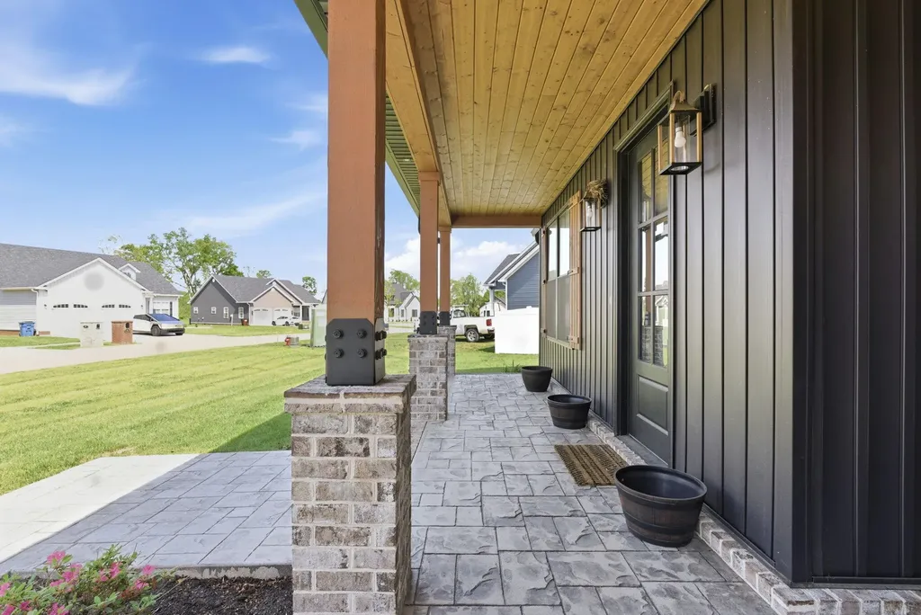 94 Clements Drive Danville KY 40422