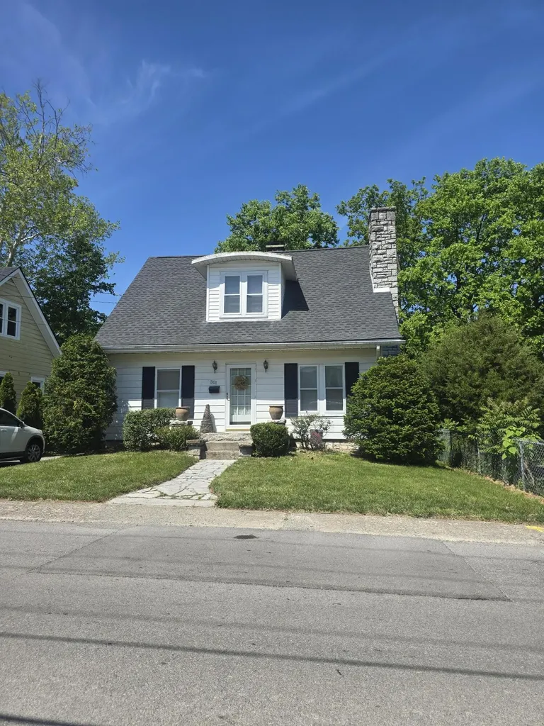 301 S 3rd Street Nicholasville KY 40356