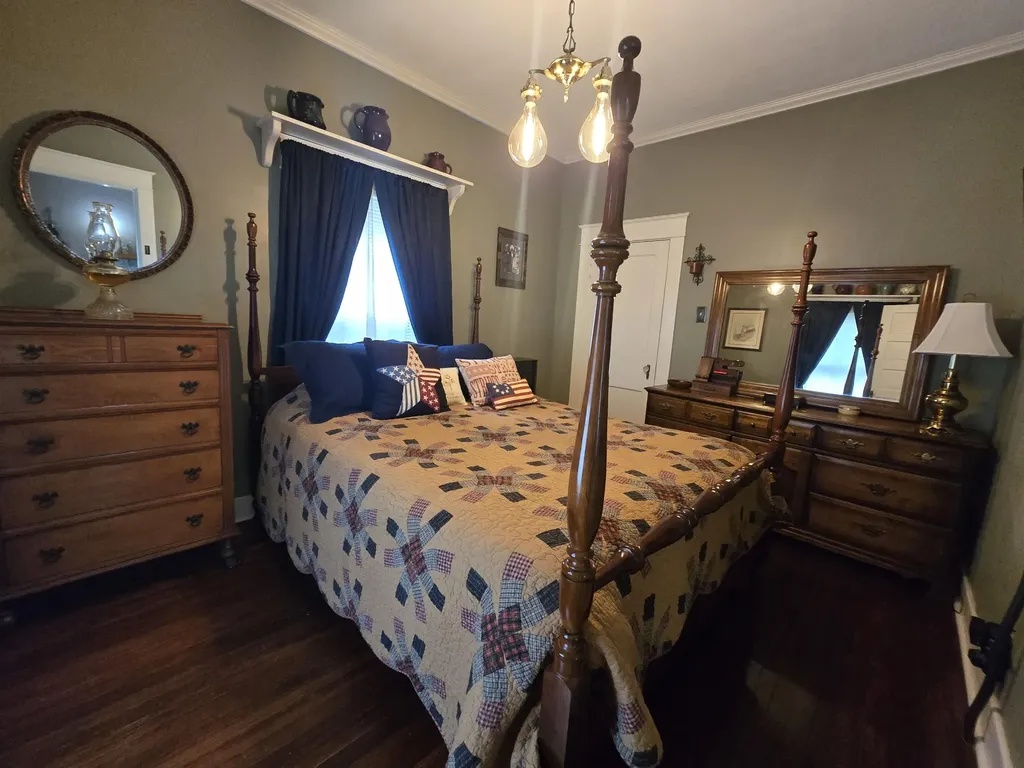 301 S 3rd Street Nicholasville KY 40356