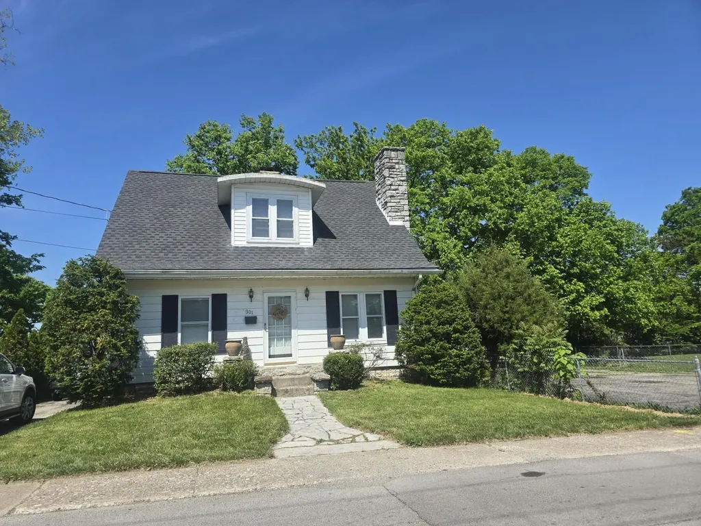 301 S 3rd Street Nicholasville KY 40356