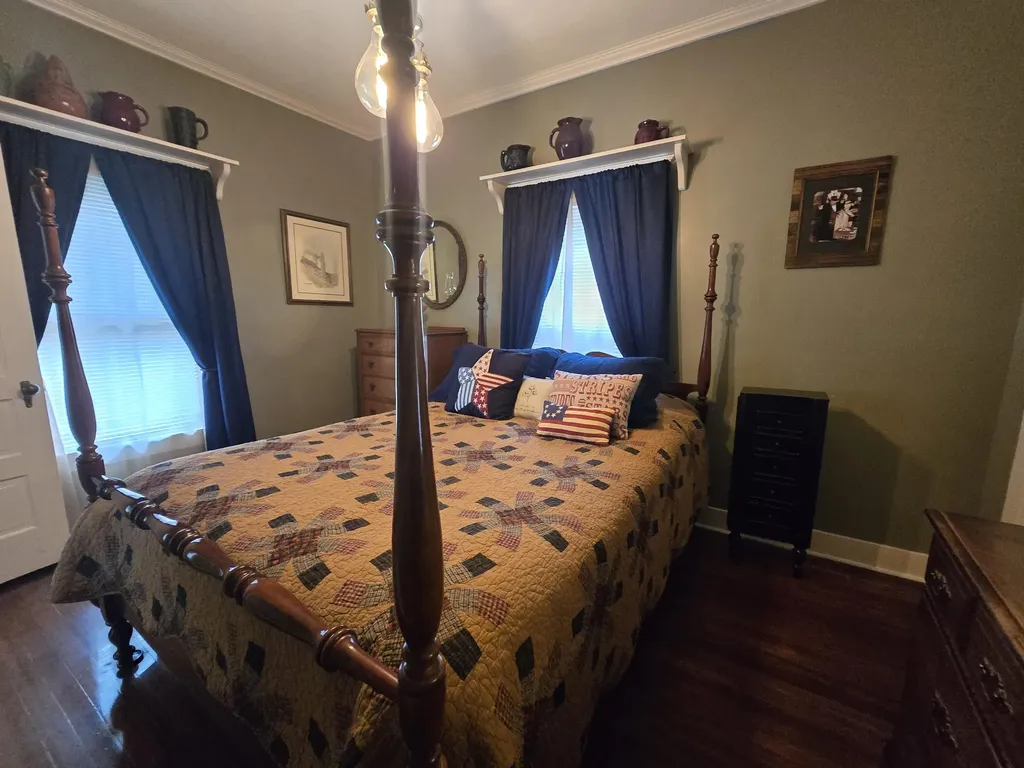301 S 3rd Street Nicholasville KY 40356