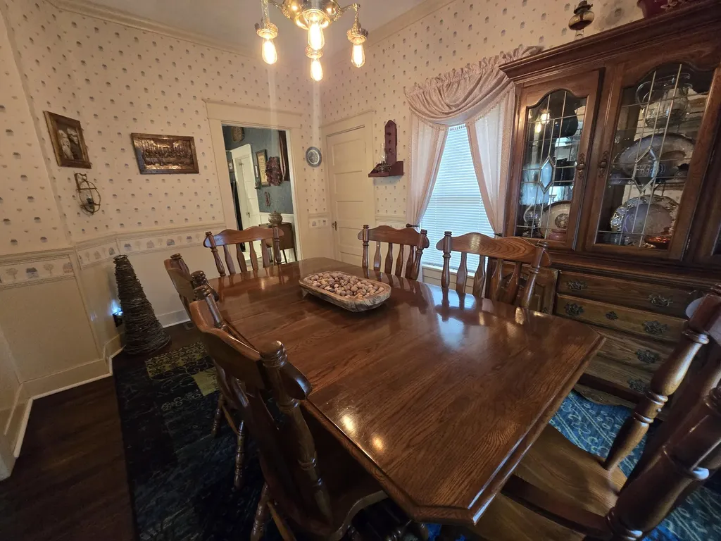 301 S 3rd Street Nicholasville KY 40356