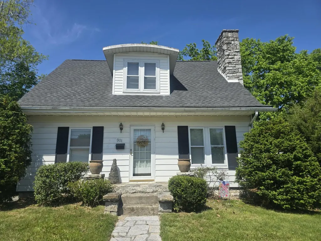 301 S 3rd Street Nicholasville KY 40356