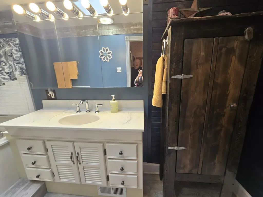 301 S 3rd Street Nicholasville KY 40356