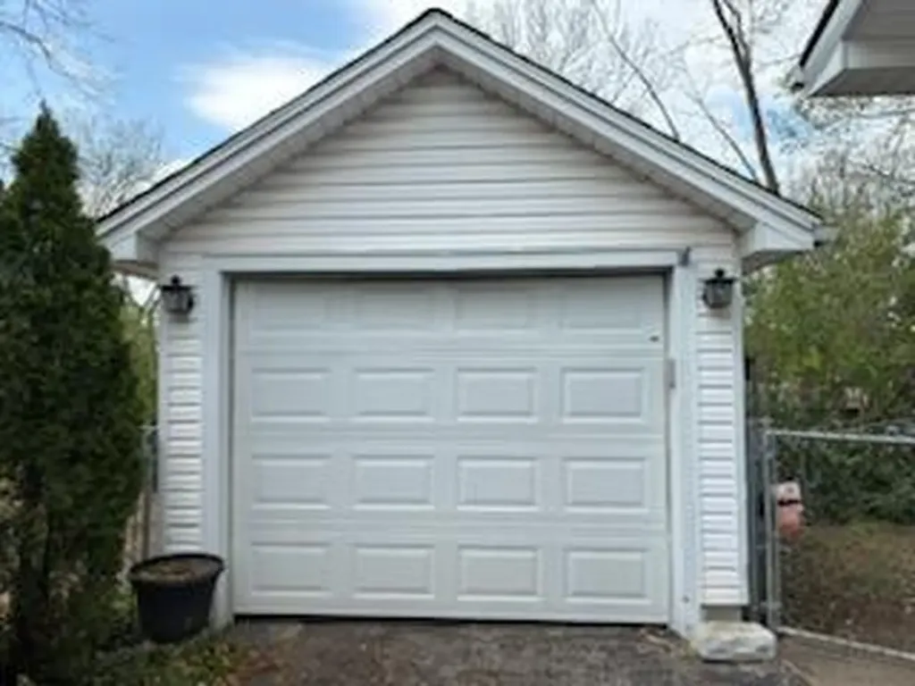 301 S 3rd Street Nicholasville KY 40356